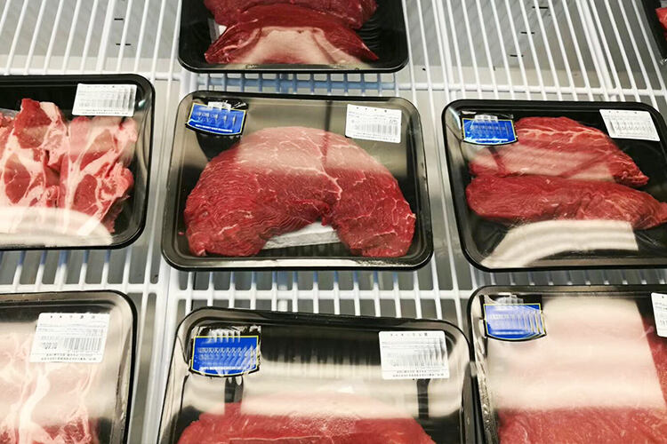 160*80mm Food grade Disposable Meat Water Absorbing Environmental Water Absorbent Pad for Meat Fresh supplier