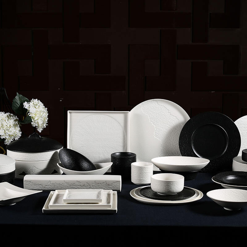 Synwish Luxury Porcelain Tableware Dishes & Plates Set Custom Hotel Dinnerware Set supplier