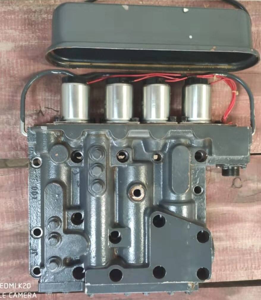 Wheel Loader Pilot Valve Transmission Parts factory