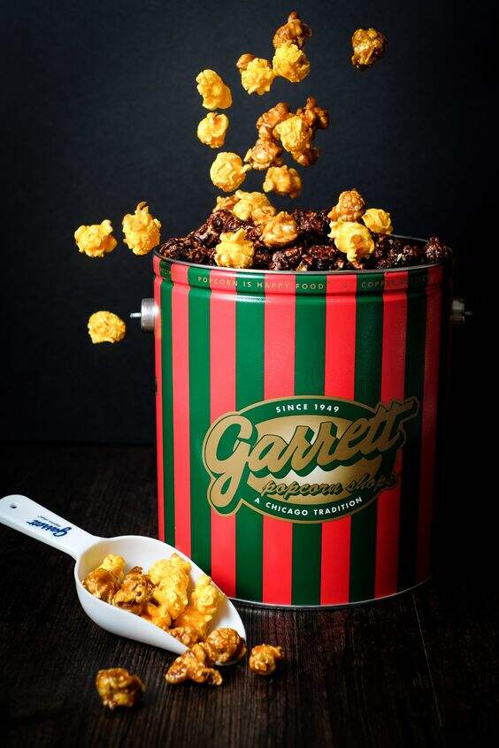 Christmas Gift Metal  Food Popcorn Bucket Tin Containers Handle Bucket Tin Can For Popcorn Packaging supplier