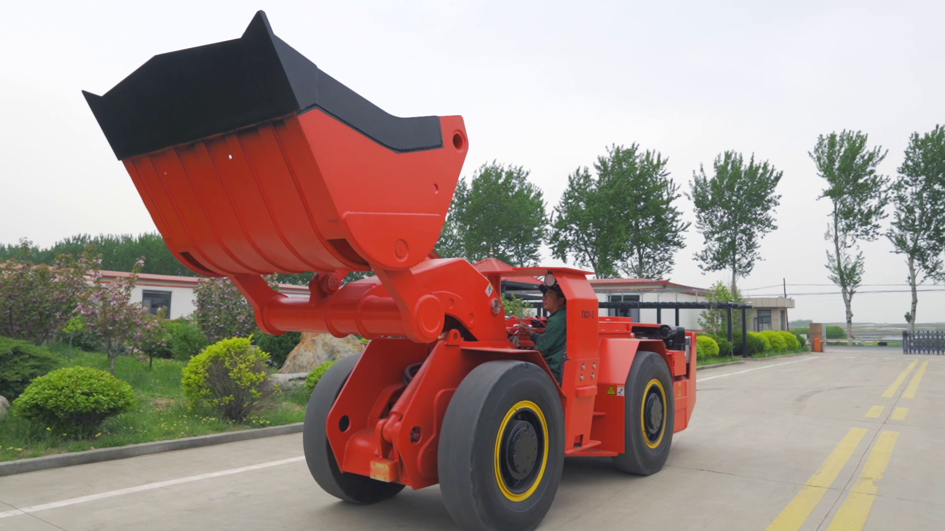 TC-200 underground mining articulated wheel loader details