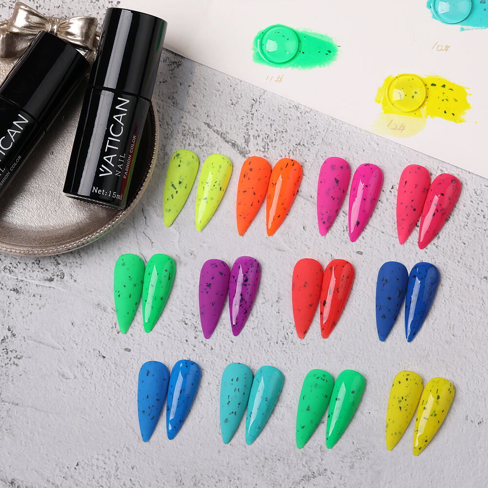 High quality and hot selling polished luminous nail polish is deeply loved by students supplier