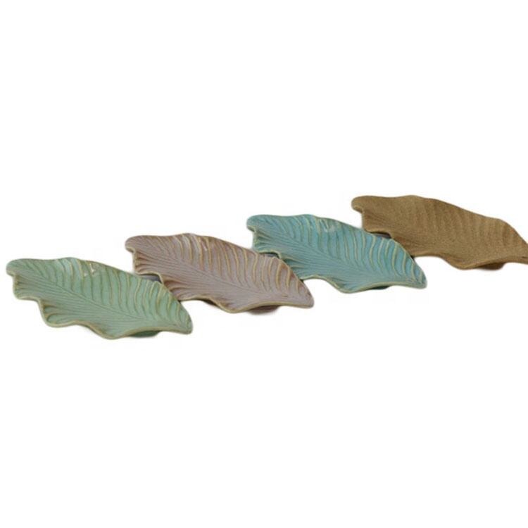 Hot Sale Popular Fragrance Ceramic Incense Holder Leaf Shaped Stick Incense Holder Burner Tray manufacture