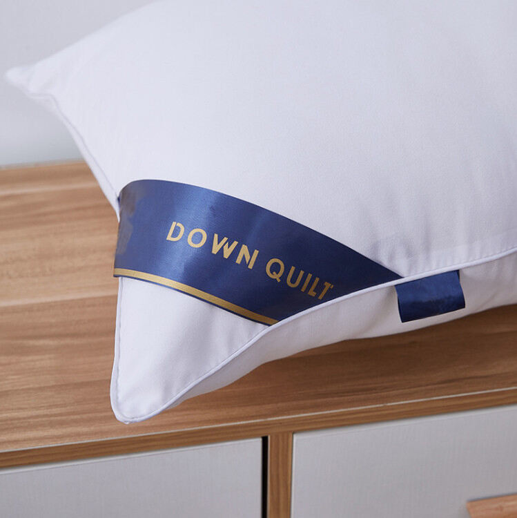 New design 1000g weight skin-friendly comfortable hotel pillow supplier