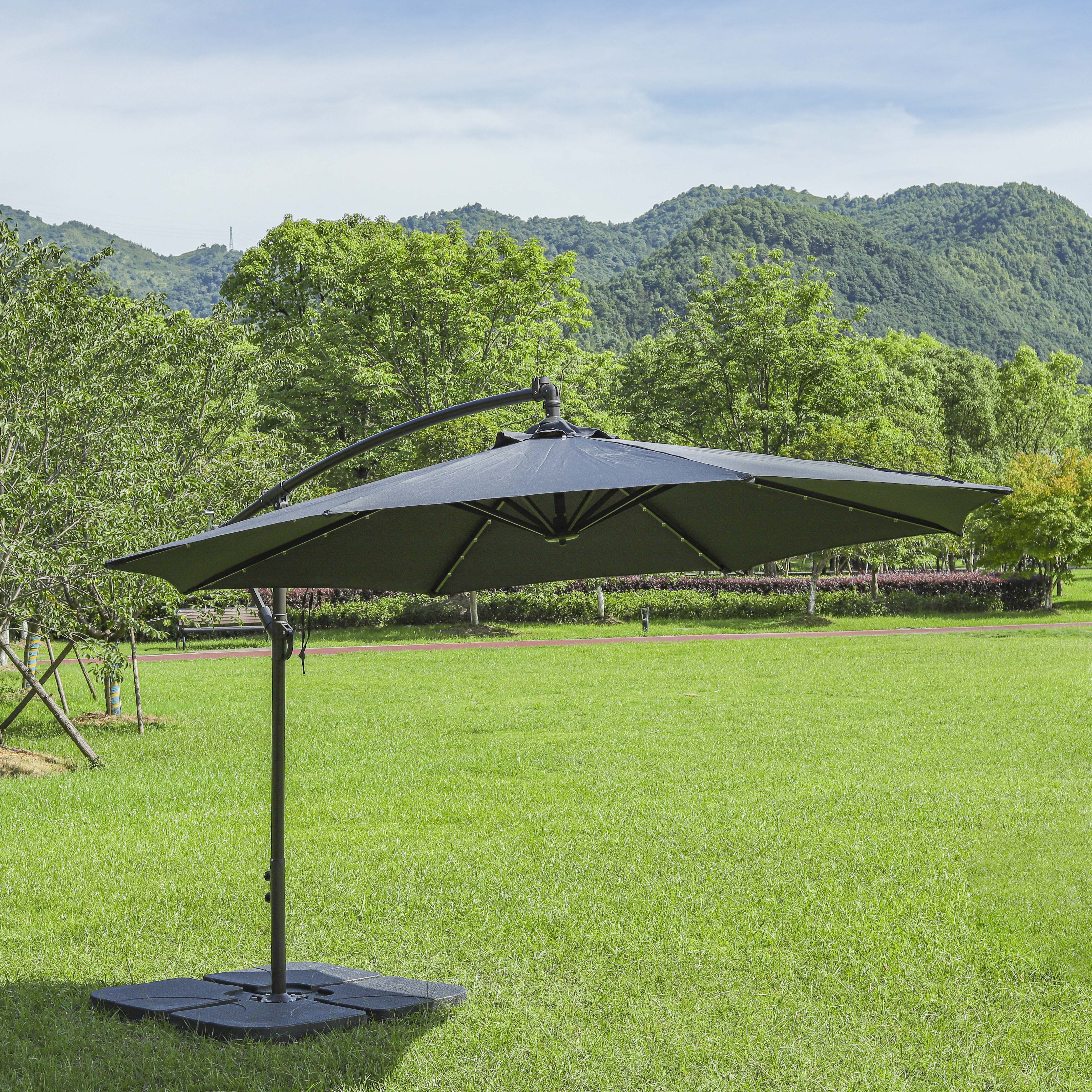 Garden courtyard leisure ways parasol solar LED umbrella iron fringe umbrellas Support customization factory