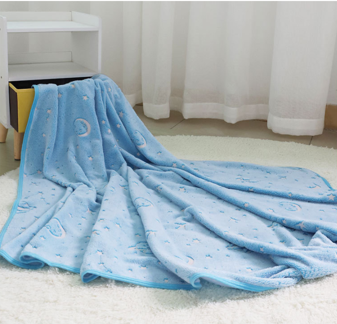 Popular Star luminous kids bedding magic blanket polyester sofa downy furry glow in the dark blanket manufacture