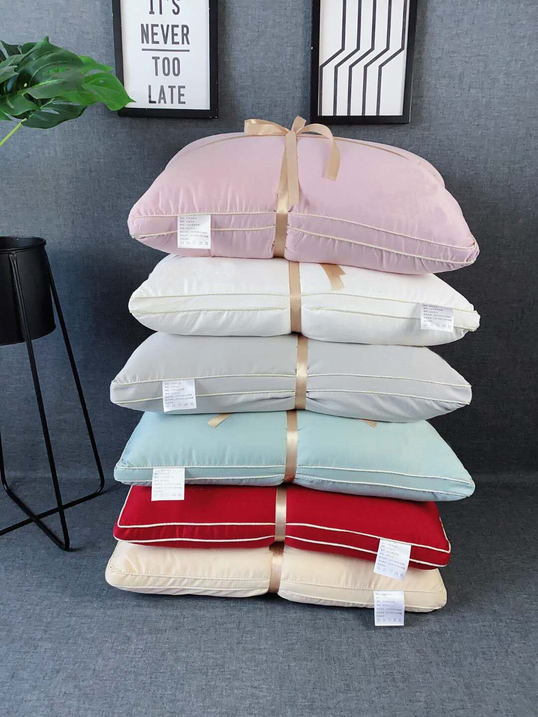 Top quality best 5 star Hilton hotel comfortable 100% polyester fabric home pillow supplier