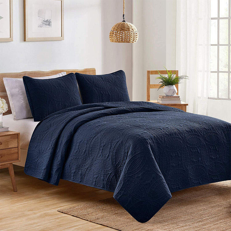 High Quality wholesale solid color Morden Bedding three piece bed cover quilting ultrasonic weave quilt factory