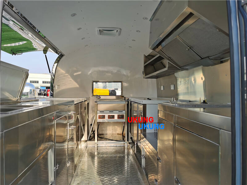 UKUNG fully equipped food trailer electric with bathroom food trailer crepe coffee van food trailer factory