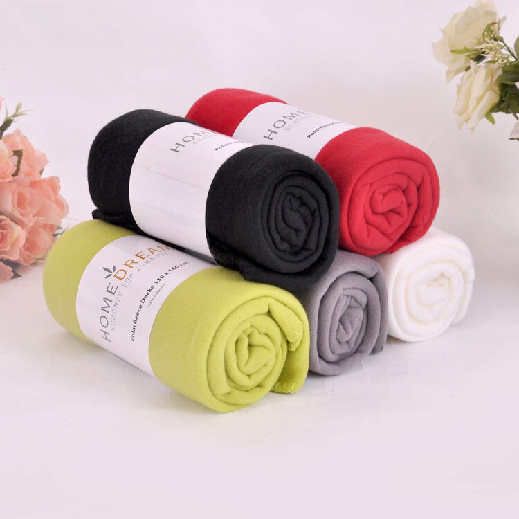 Aoyatex Promotion Blanket Solid Comfortable Polar Fleece Blanket supplier