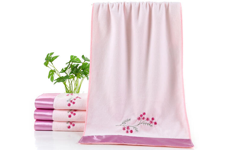 Factory custom size high absorbency quick dry embroidered pattern microfiber towel with logo