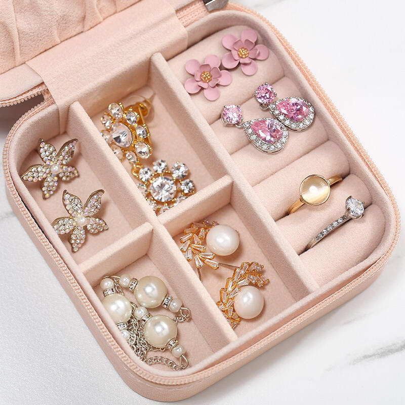 New Products Luxury Travel Jewelry Boxes With Logo Pink White Pu Leather Jewelry Organizer Box Organizer details