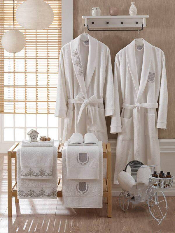 Wholesale Luxury Terry Bathrobe Sleepwear Set for Men Custom Hood Collar Plus Size Solid Pattern Wholesale bathrobe details