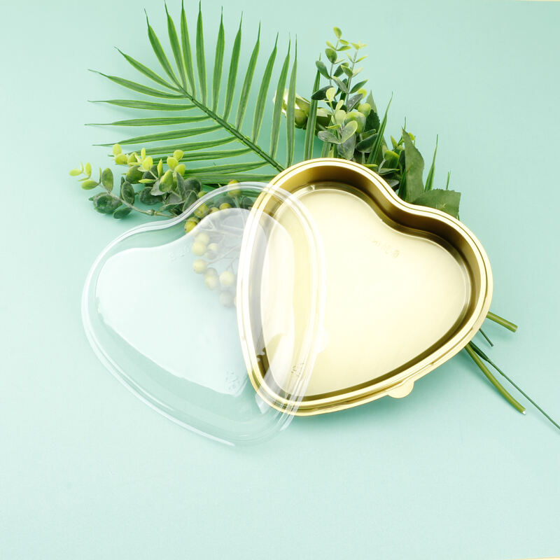 Competitive price and hot selling heart-shaped box with clear lid as gift box for packaging fruit candy cake sushi supplier