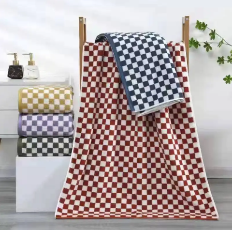 QK 100% Cotton  Houndstooth TextureTerry Absorbent Jacquard Bath Towels Quick Drying Beach Towel Manufacturer OEM  ODM Supported supplier