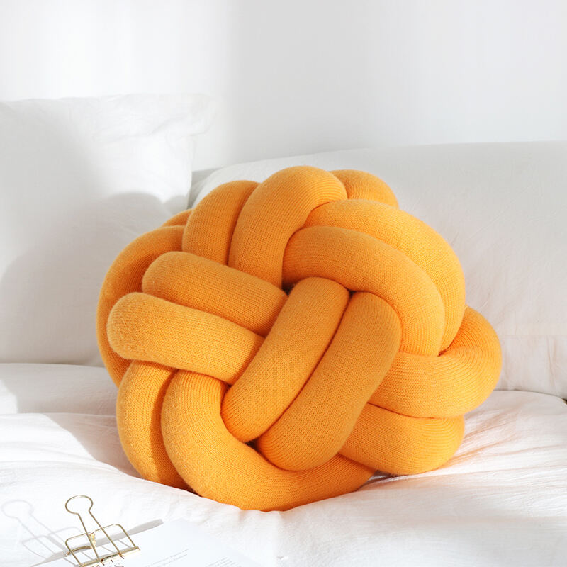 Al Hot Selling Sofa Cushion Polyester Knitted Throw Handmade Knot Pillows for Home Decoration Custom Oeko-tex factory