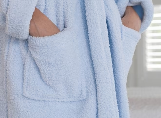 Soft and Cozy Microfiber Plush Fleece Thermal Robes Shawl Collar Bathrobes with Pockets and Belt for 5-star Hotels Spas Home use details