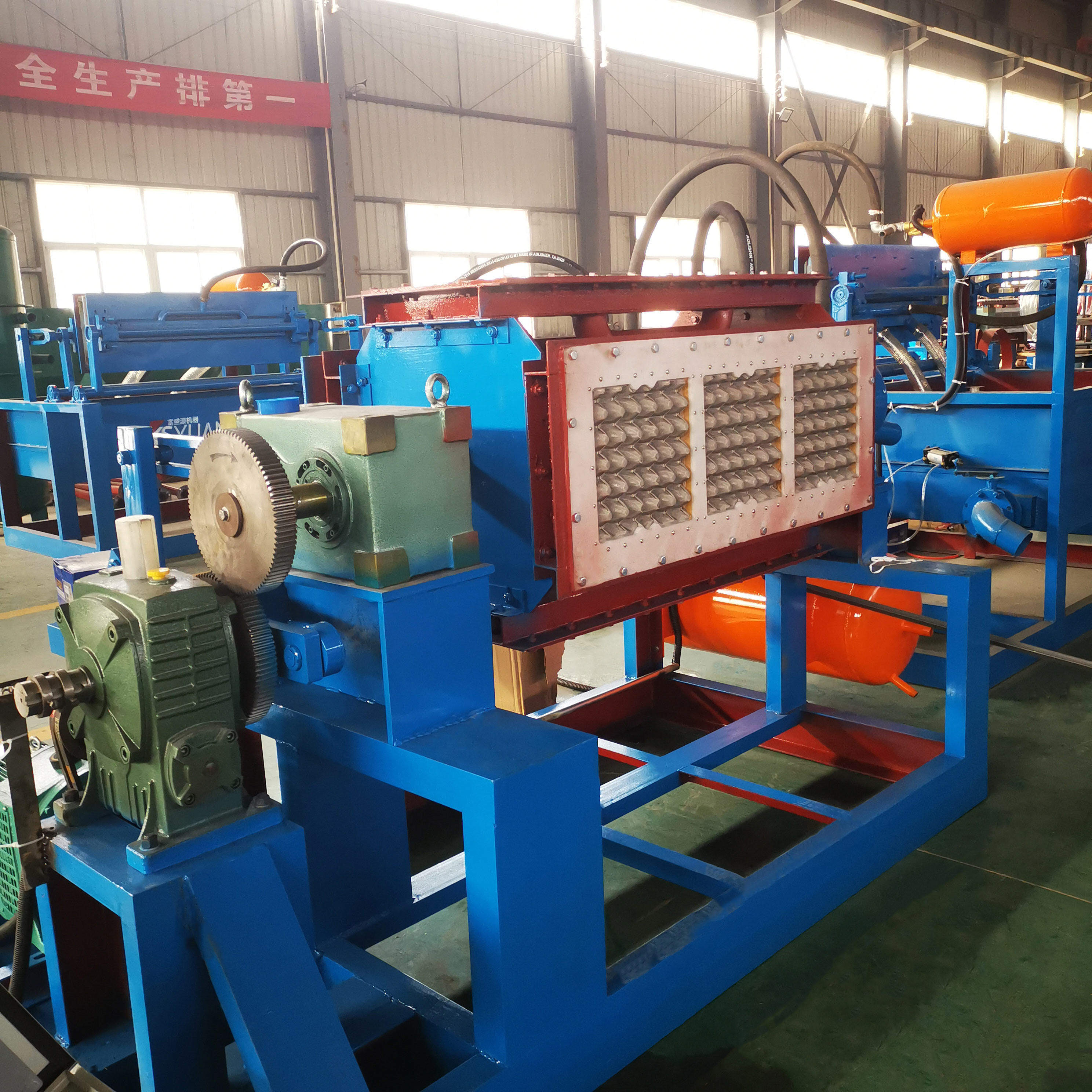 Popular High Efficiency Waste Paper Recycling Egg Tray Molding Machine Pulp Molding Machine supplier