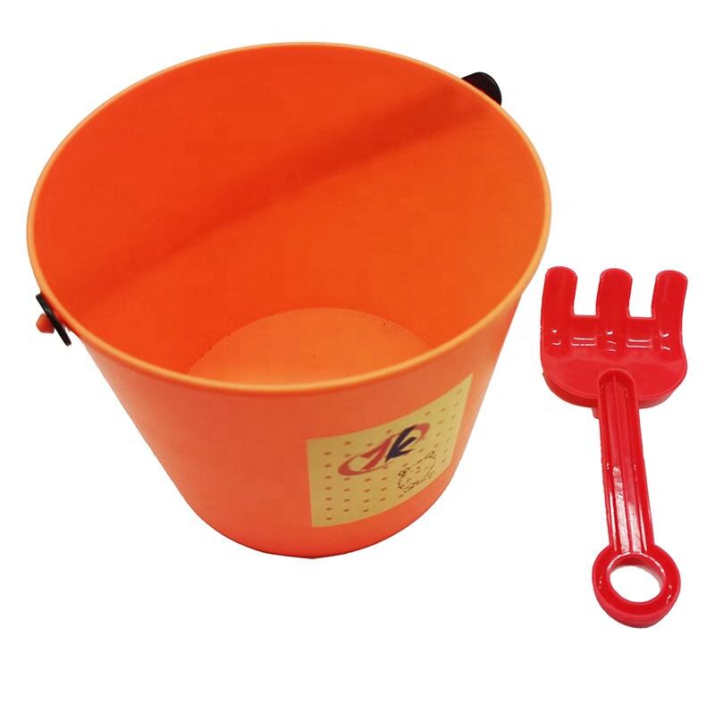 2024 new summer game set promotion gift plastic beach sports bucket tools toy factory