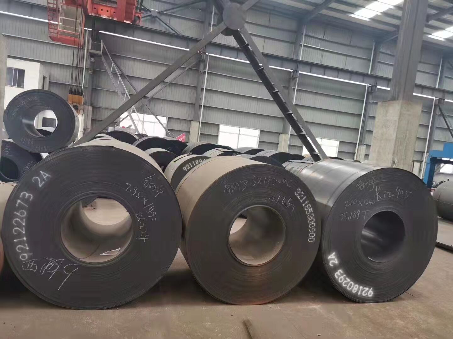 Hot Rolled Galvanized Sheet metal SS400 q235b Q335B Carbon Steel Coil details