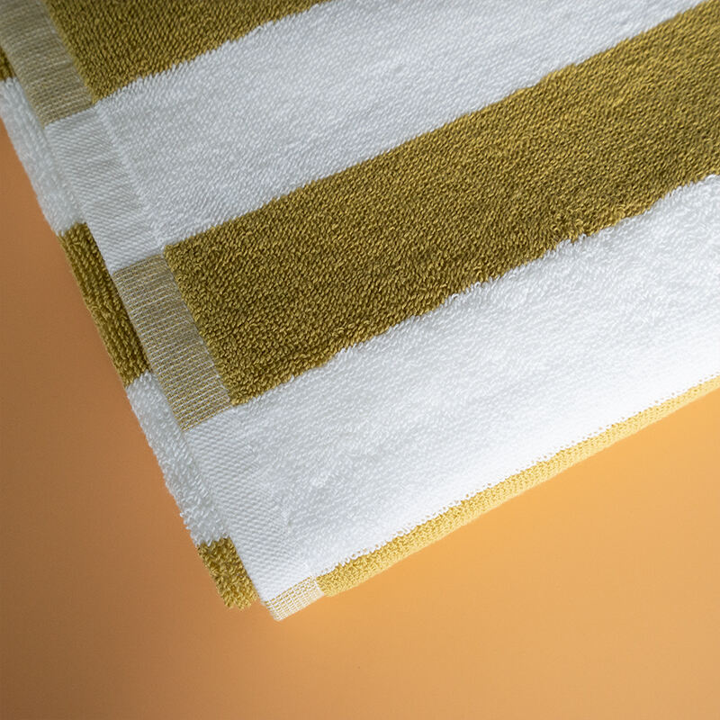 High quality 100% cotton highly absorbent pool towel custom stripe Embroidered logo swimming towel  beach towel factory