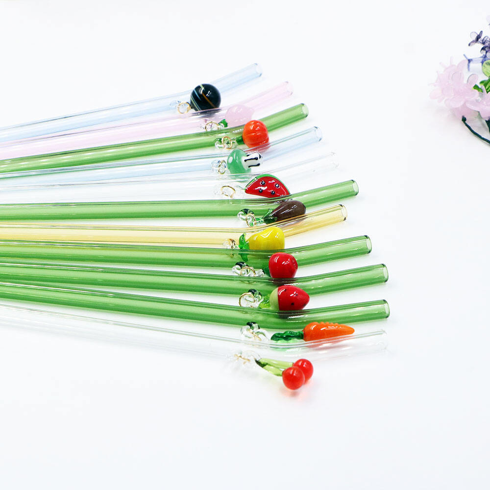 New Arrival Customize Eco Friendly Reusable Borosilicate Clear Bent Glass Drinking Straw With pendants factory