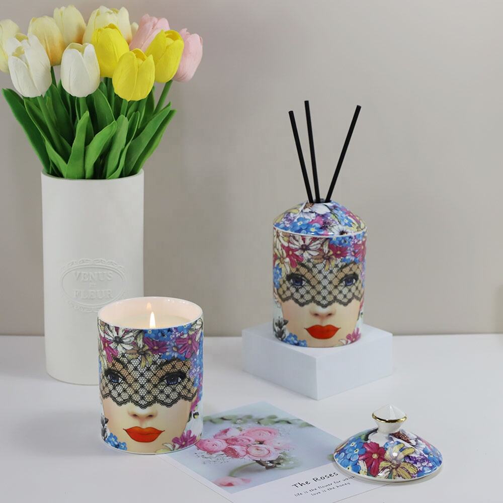 SYNWISH Custom Fornasetti Ceramic Candle Vessel Candle Containers Scented Candles Paraffin Wax In Bulk With Box manufacture