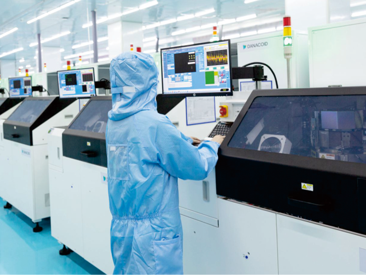 WHY DOES MY UNIT HAVE SUCH LOW VOLUME THROUGH MY INTERFACE visual data 3