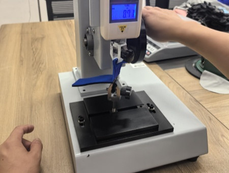 Partner with quick and safe shipping logistics to deliver.