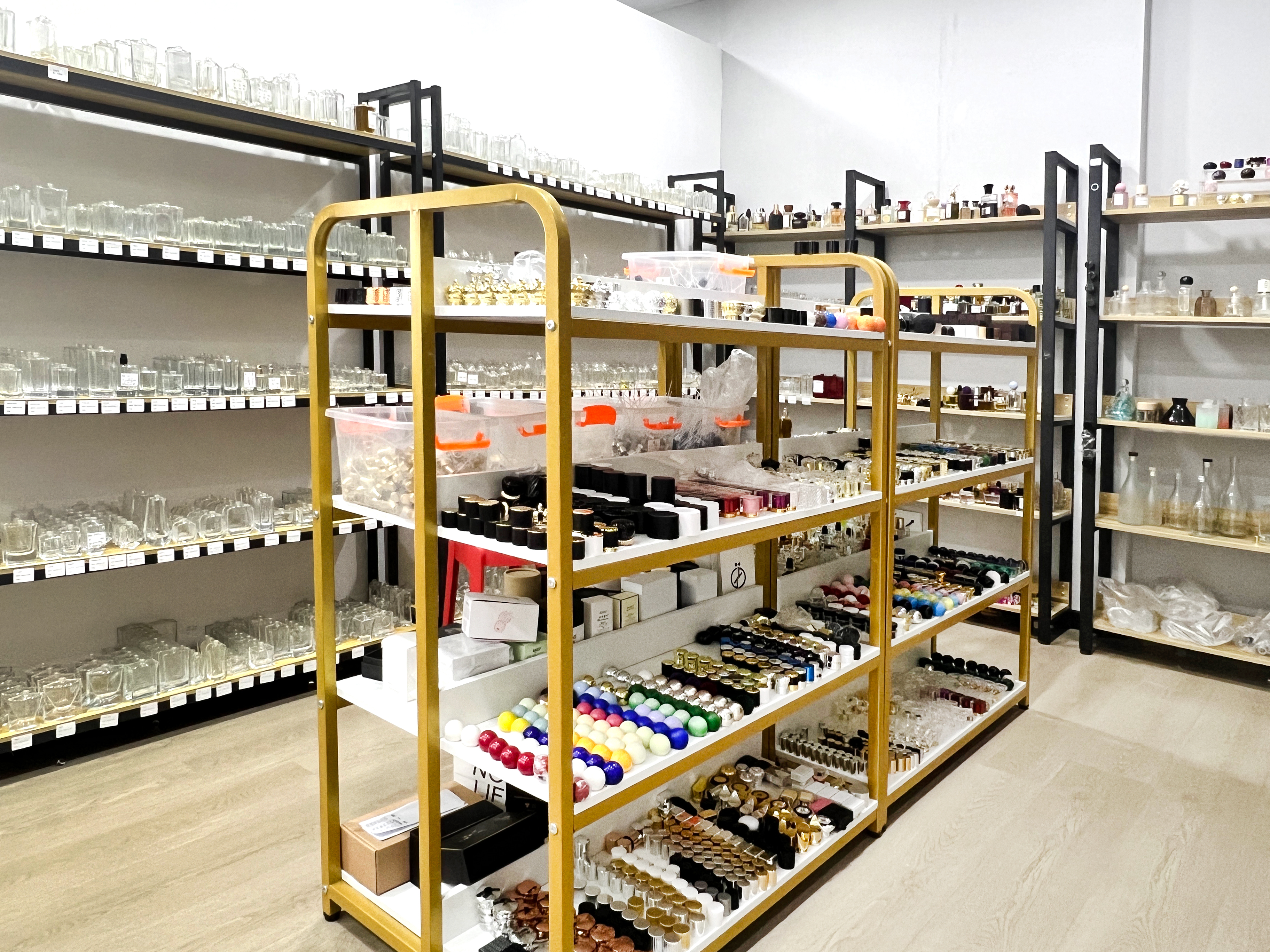 8000 Types of Bottles and Caps