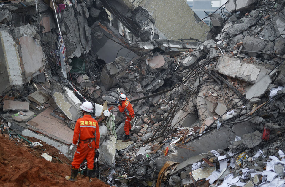 Rescue for the landslide accident in Shenzhen city