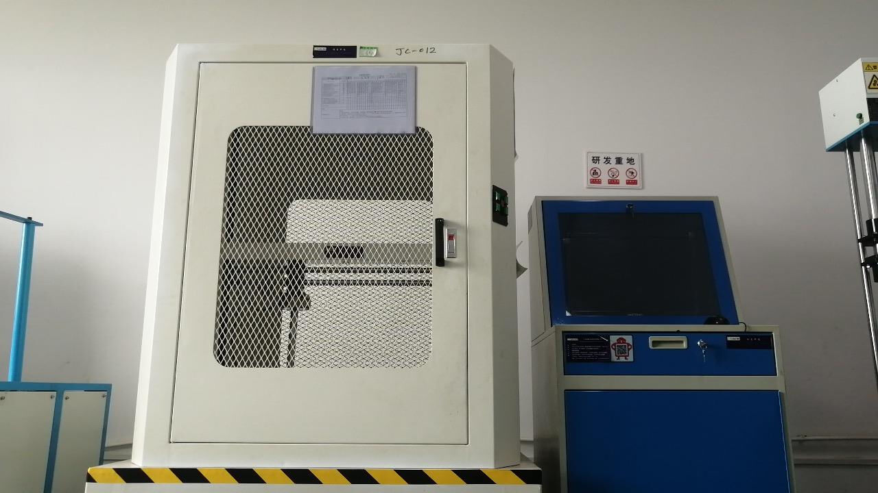 Testeur multifonctionnel de charge statique